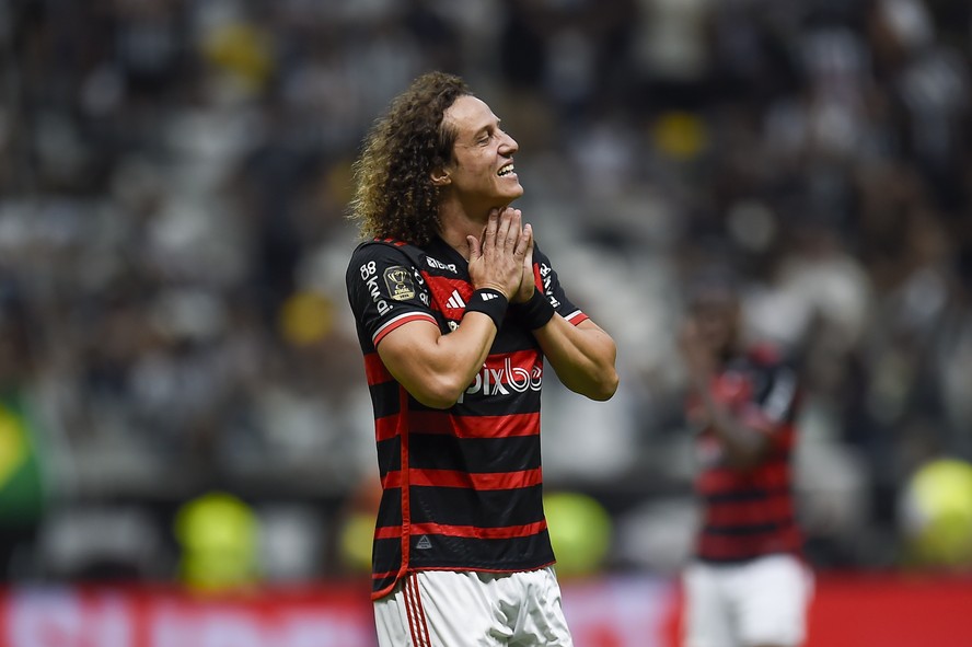 NÃO VAI MAIS? Zagueiro não deve ir para rival por respeito ao Flamengo!