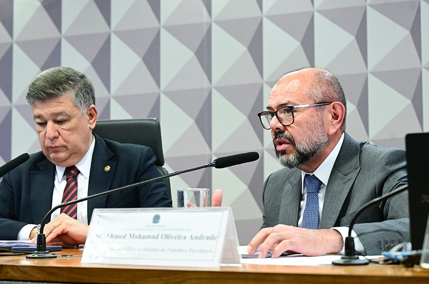 Mendonça revoga tornozeleira de ex-ministro de Bolsonaro suspeito de receber R$ 100 mil em esquema do INSS