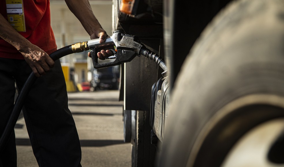 99589709-ri-rio-de-janeiro-rj-17-06-2022-petrobras-reajusta-precos-dos-combustiveis-gasolina-sob Senadores dizem a Alckmin que compra de petróleo russo é motivo de preocupação para negociações com EUA