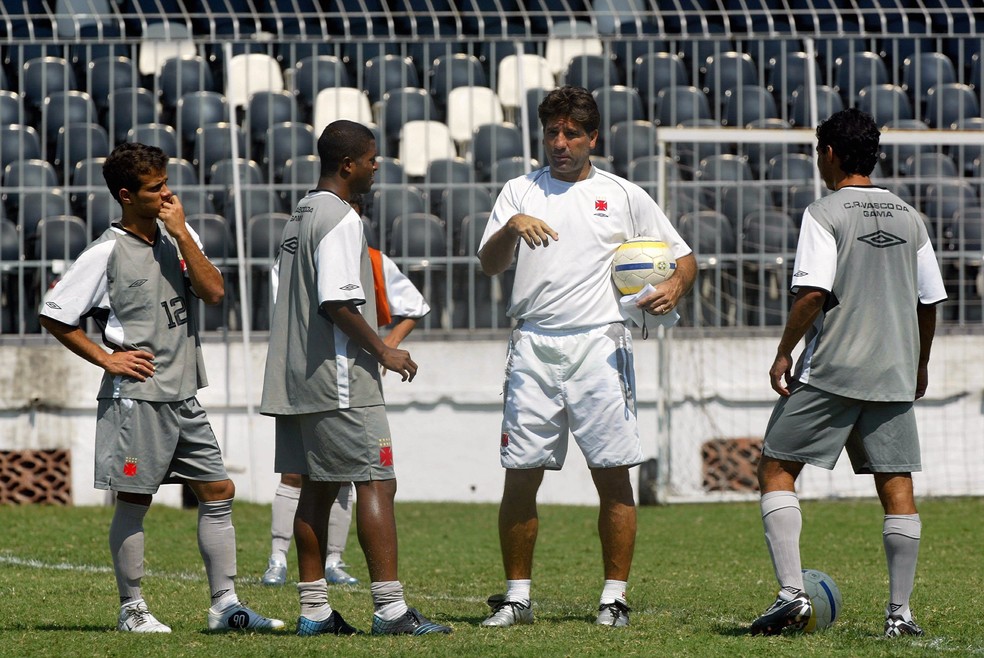 Renato Ga&uacute;cho j&aacute; teve duas passagens como treinador do Vasco &mdash; Foto: Cezar Loureiro/Infoglobo