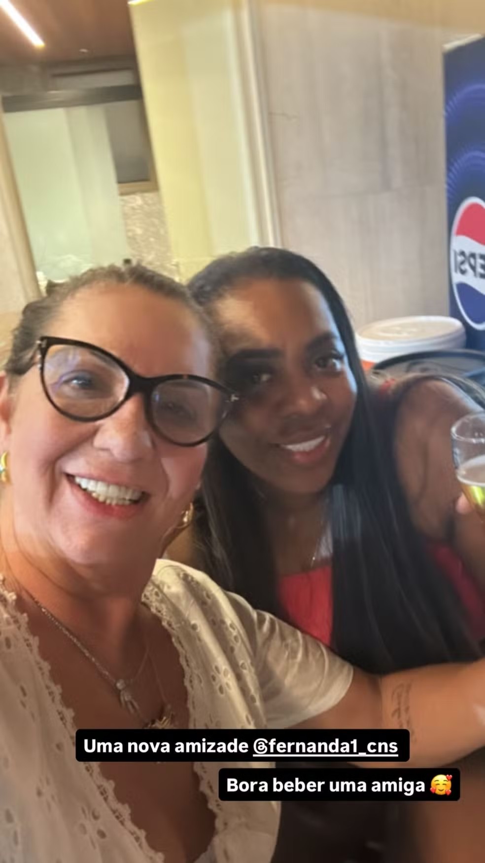 Mãe de Virgínia Fonseca postou foto ao lado da mãe de Vini Jr. — Foto: Reprodução Instagram