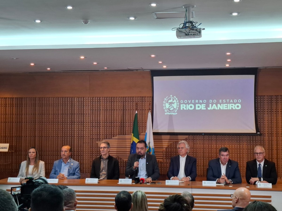 Governadores endurecem discurso e usam encontro para atacar governo federal