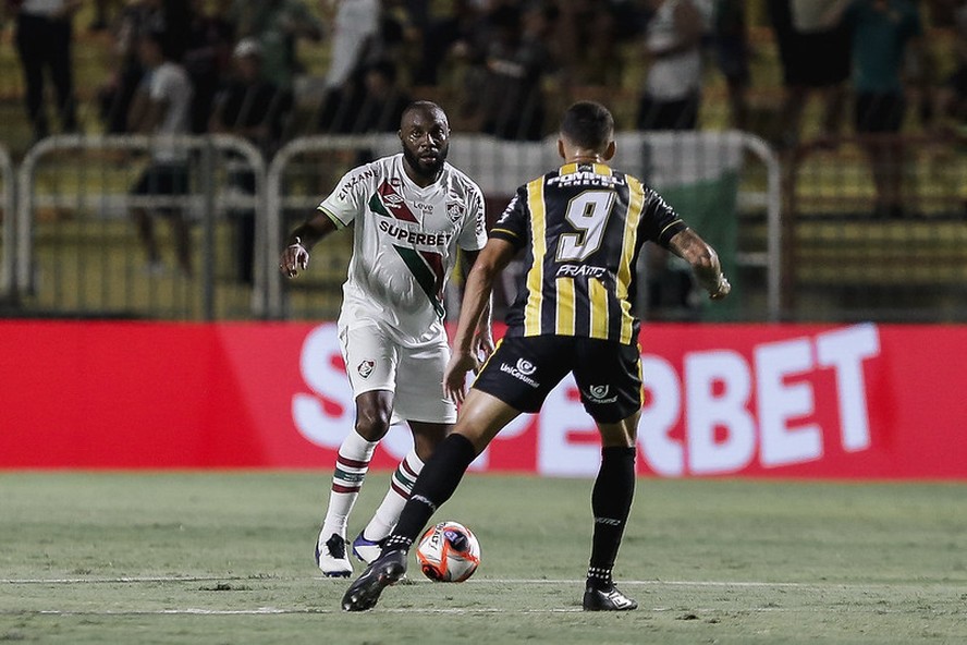 Manoel foi expulso aos 16 do 2&ordm; tempo na derrota do Fluminense pra o Volta Redonda