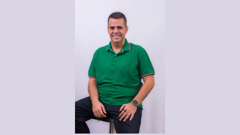 Você tem entre 40 e 49 anos? O radiologista Vinicius Tadeu Sattin Rodrigues explica o que mudou no acesso à mamografia pelo SUS - QTU Questões do Universo