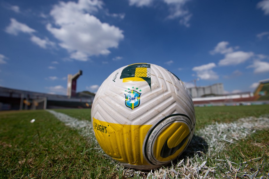 Bola do Brasileirão e da Copa do Brasil ganha amarelo inconfundível -  Esportes - R7 Futebol