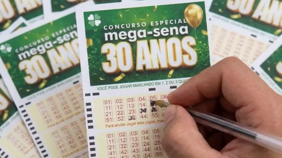Por que a Mega-Sena 30 anos não vai acumular? Entenda regra do sorteio de R$ 300 milhões