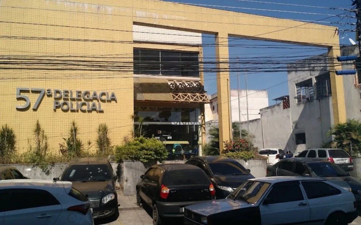 Falso serviço bancário: polícia investiga golpes com PIX no Rio - Foto