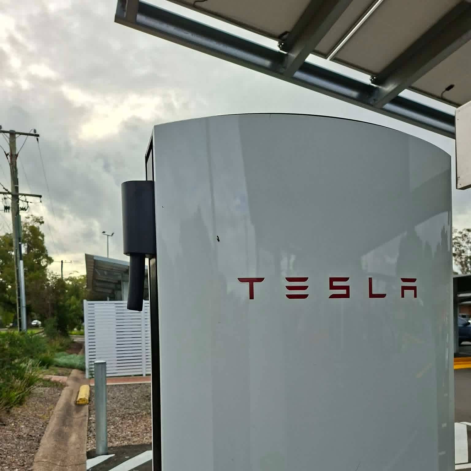 Austrália vive onda de furtos de fios de cobre em estações de carregamento para carros elétricos