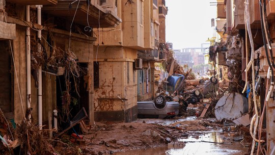 'A situação é mais grave do que nos piores momentos da guerra', diz soldado da Líbia após inundações devastadoras