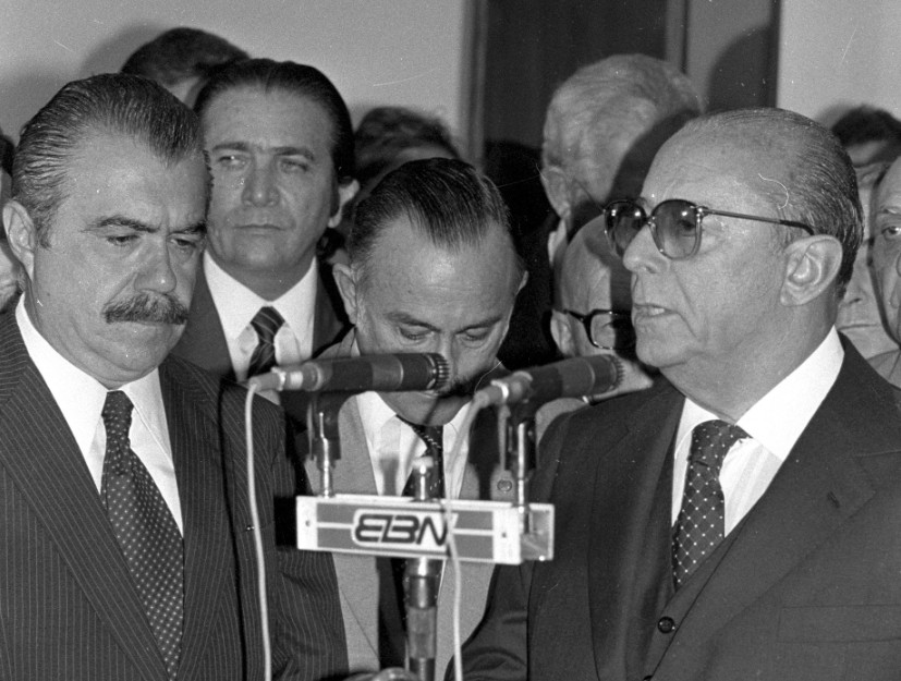 José Sarney e João Figueiredo em 1983, antes de se tornarem rivais — Foto: Luiz Antonio/Agência O GLOBO
