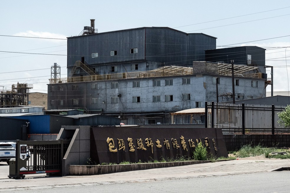 Refinaria de terras-raras em Baotou, na China: referência e domínio do mercado global — Foto: The New York Times