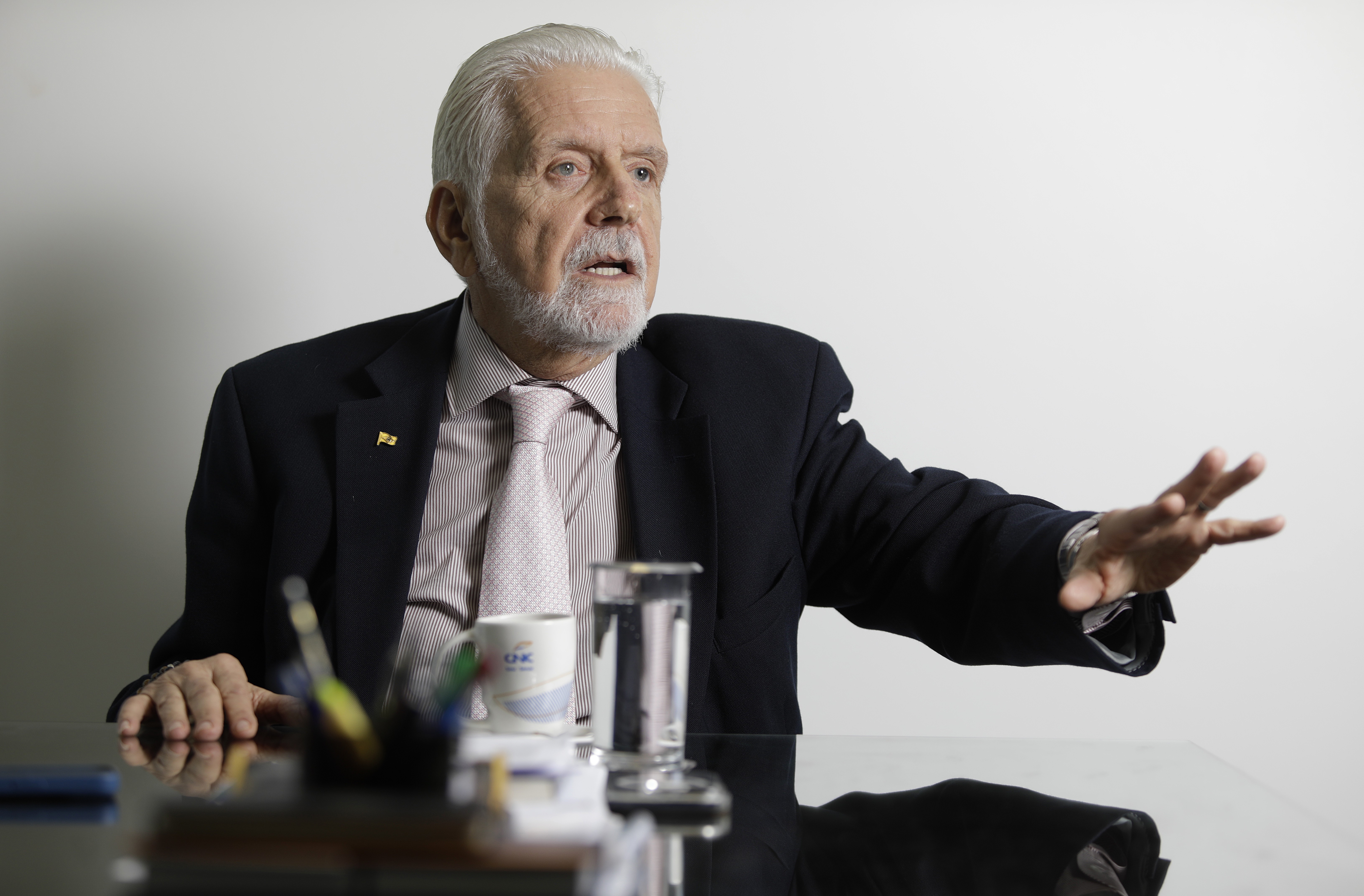Operação contra Jaques Wagner cria dois problemas para campanha de Lula