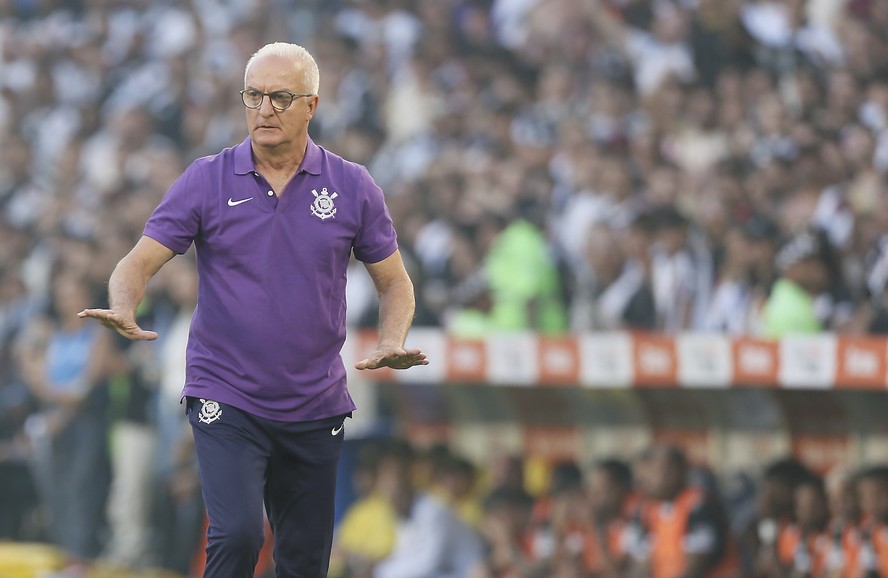 Dorival Júnior é demitido do Corinthians após derrota para o Internacional