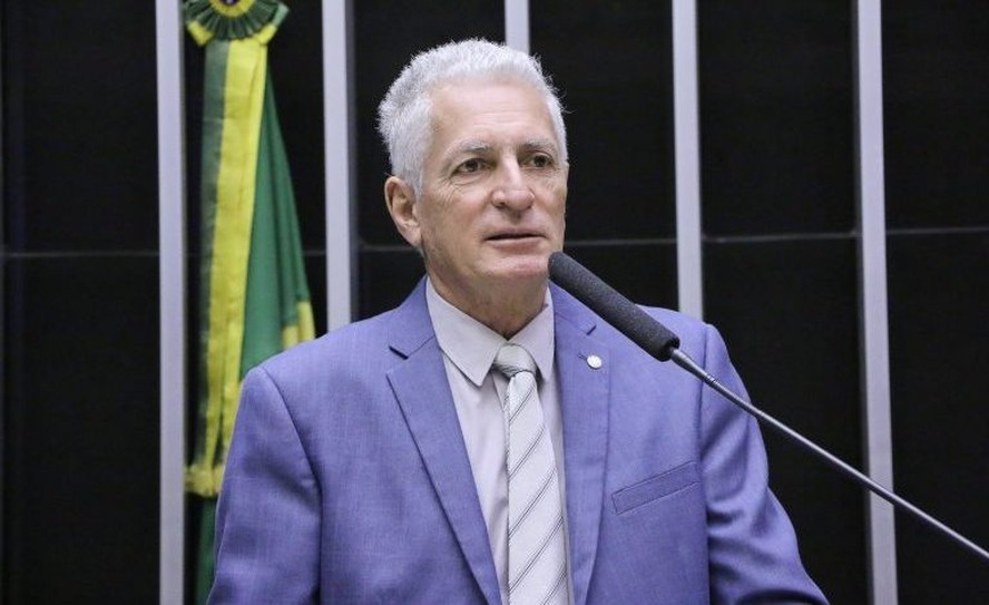 Rogério Correia reassume vice-liderança do governo Lula na Câmara
