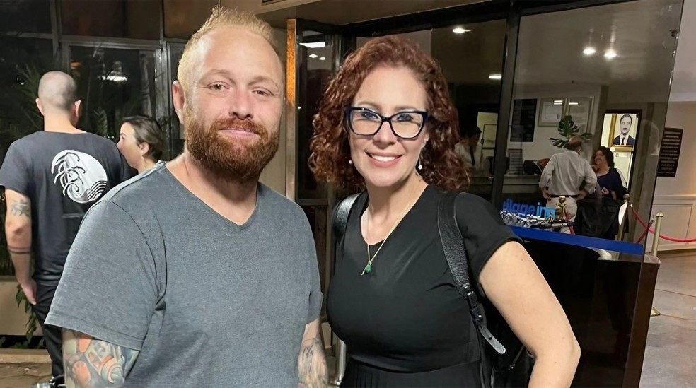 O hacker Walter Delgatti Netto encontrou-se com a deputada Carla Zambelli, aliada de Bolsonaro, em julho de 2022: enredo envolveu reunião com então presidente — Foto: Reprodução/Redes sociais
