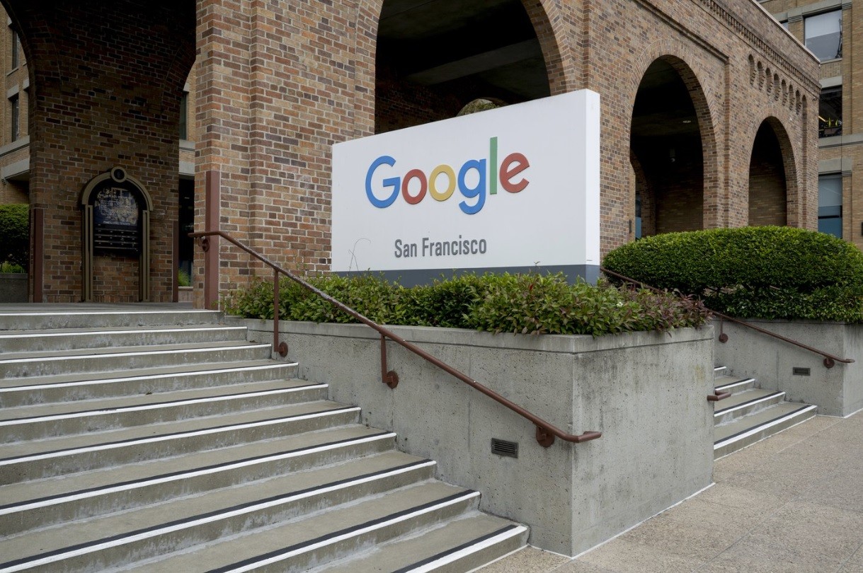 Juíza determina compartilhamento de dados e outras medidas contra monopólio do Google em tecnologia de publicidade