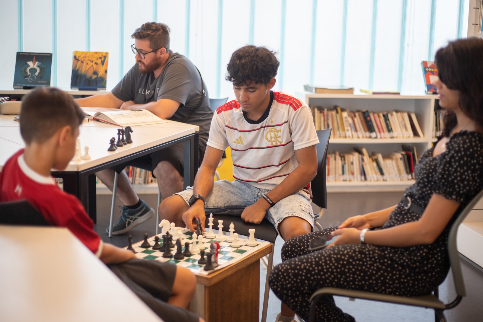 A biblioteca do Museu de Arte do Rio promove, mensalmente, a Ludoteca, evento com jogos de tabuleiro — Foto: Divulgação