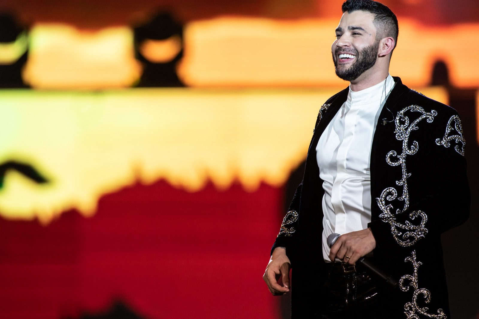 O cantor em show no fim de 2019. À época, Gusttavo Lima anunciou que reduziria número de shows para curtir a família — Foto: FÁBIO NUNES/DIVULGAÇÃO