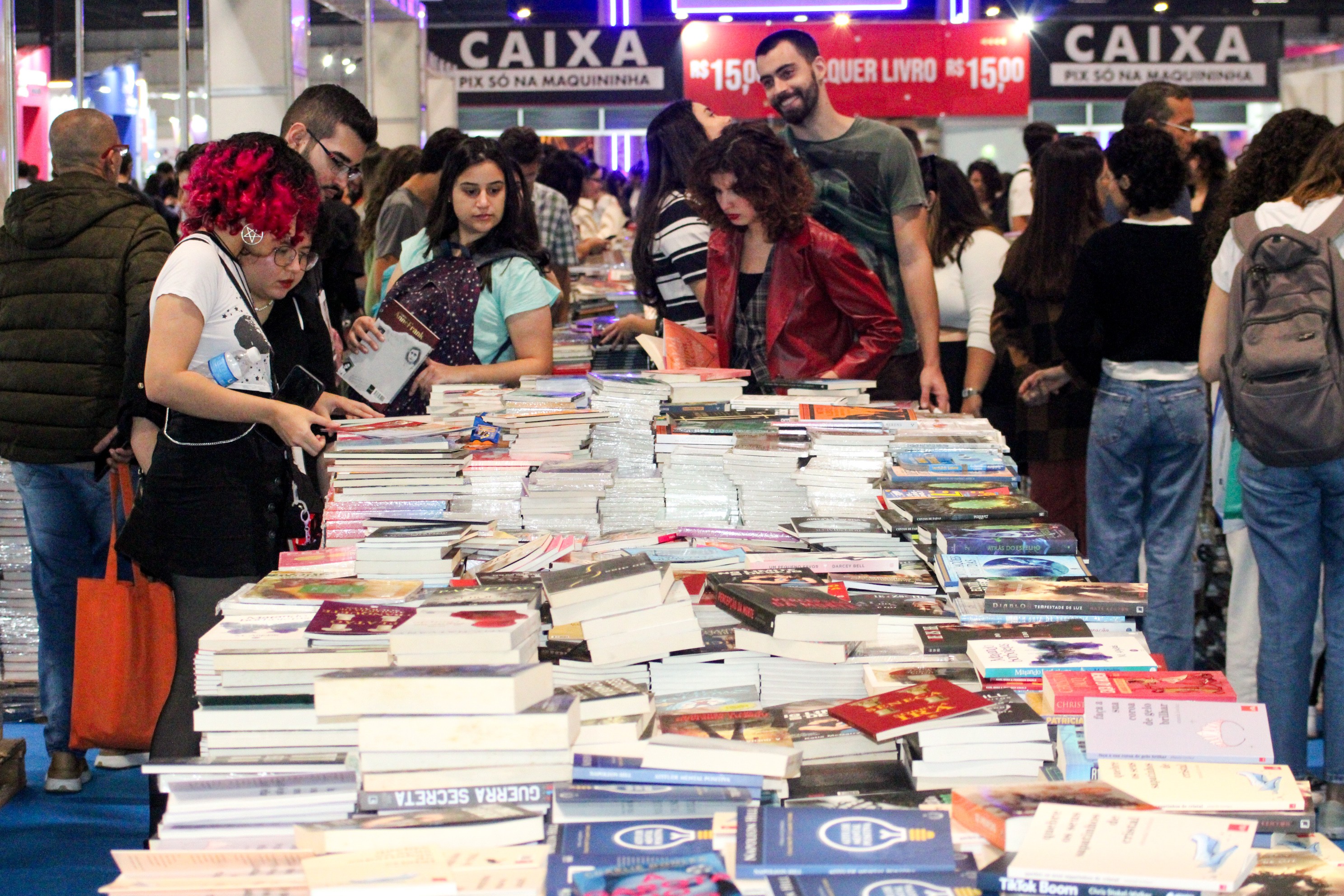 Bienal do Livro de SP começa com grandes nomes da literatura