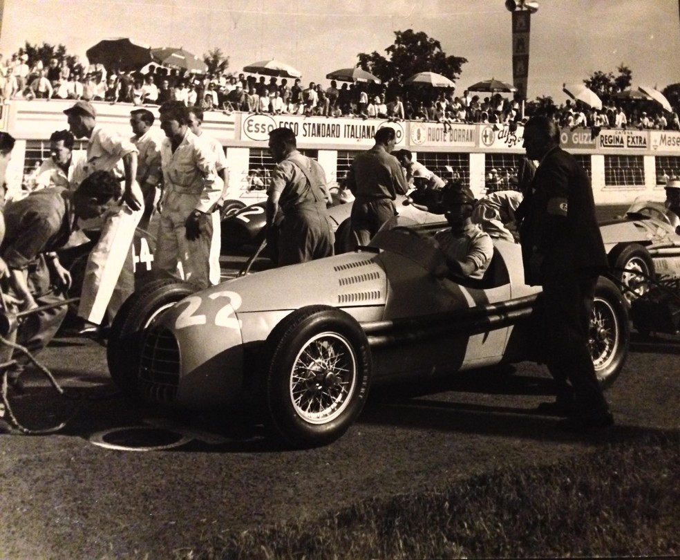 Hermano da Silva Ramos competed in the 1955 Italian GP on the steep curves of Monza for the then Gordini team — Photo: Personal archives