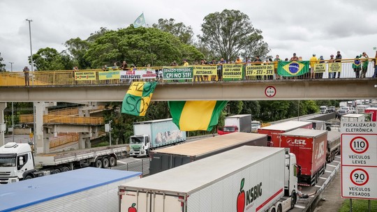 Cotado à PGR de Lula defendeu atos bolsonaristas que bloquearam estradas pós-eleições 