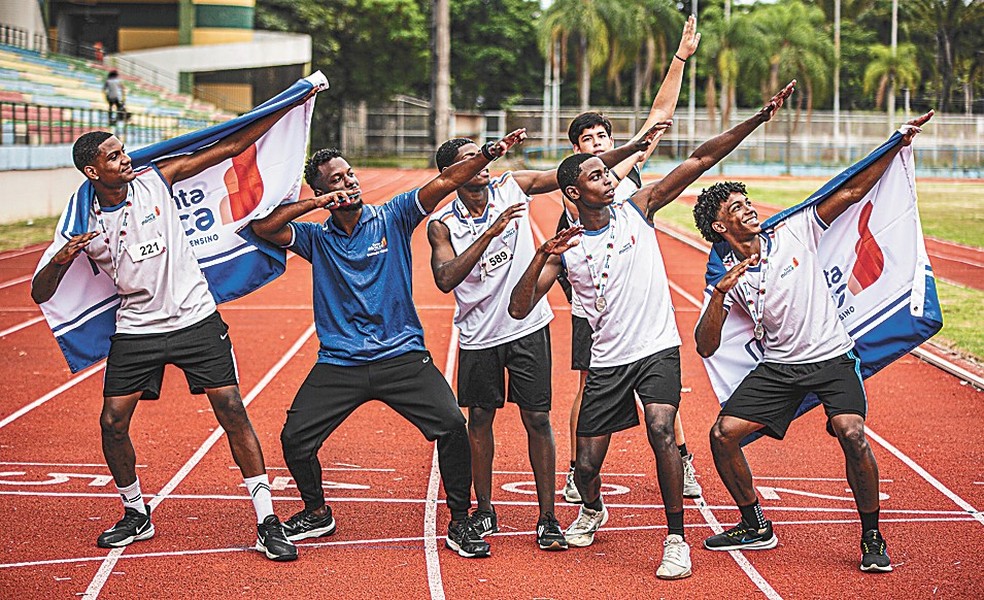 The Santa Monica team was a medalist who imitated the pose of Olympic champion Usain Bolt - Photography: Lana Costa