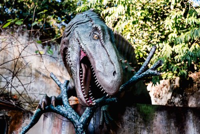 T-Rex: comendo no parque dos dinossauros - Vai pra Disney?