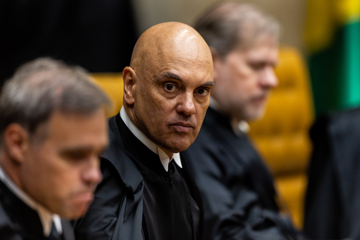 Moraes critica 'demonização de palestras', e Toffoli defende 'autocontenção' de juízes em meio a discussões sobre código de ética no STF