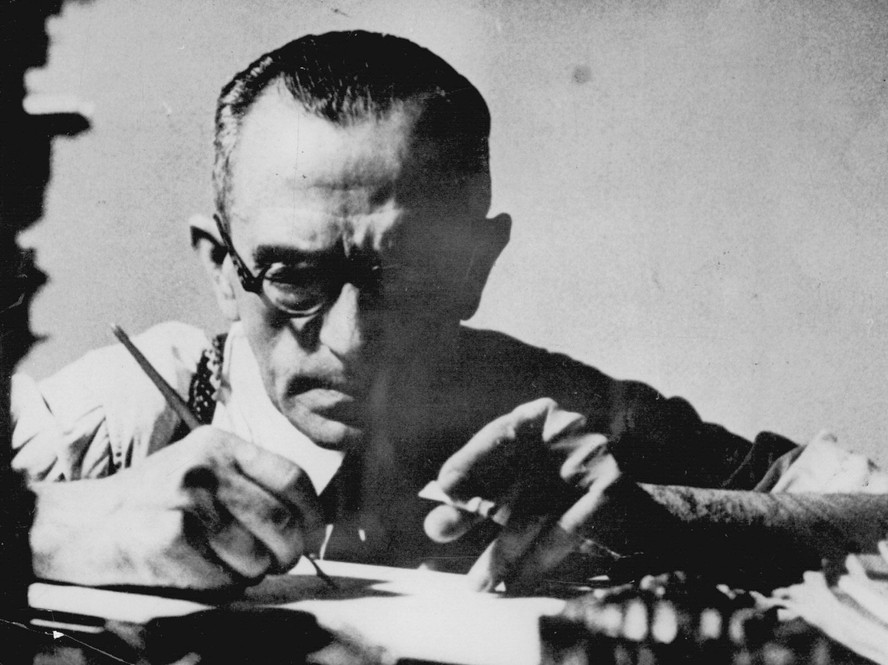 Prefeitos, sigam o exemplo de Graciliano Ramos