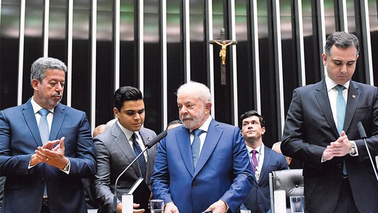Com articulação política em xeque, aliados veem necessidade de Lula entrar em campo