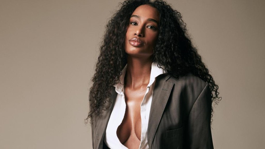 whatsapp-image-2025-11-10-at-