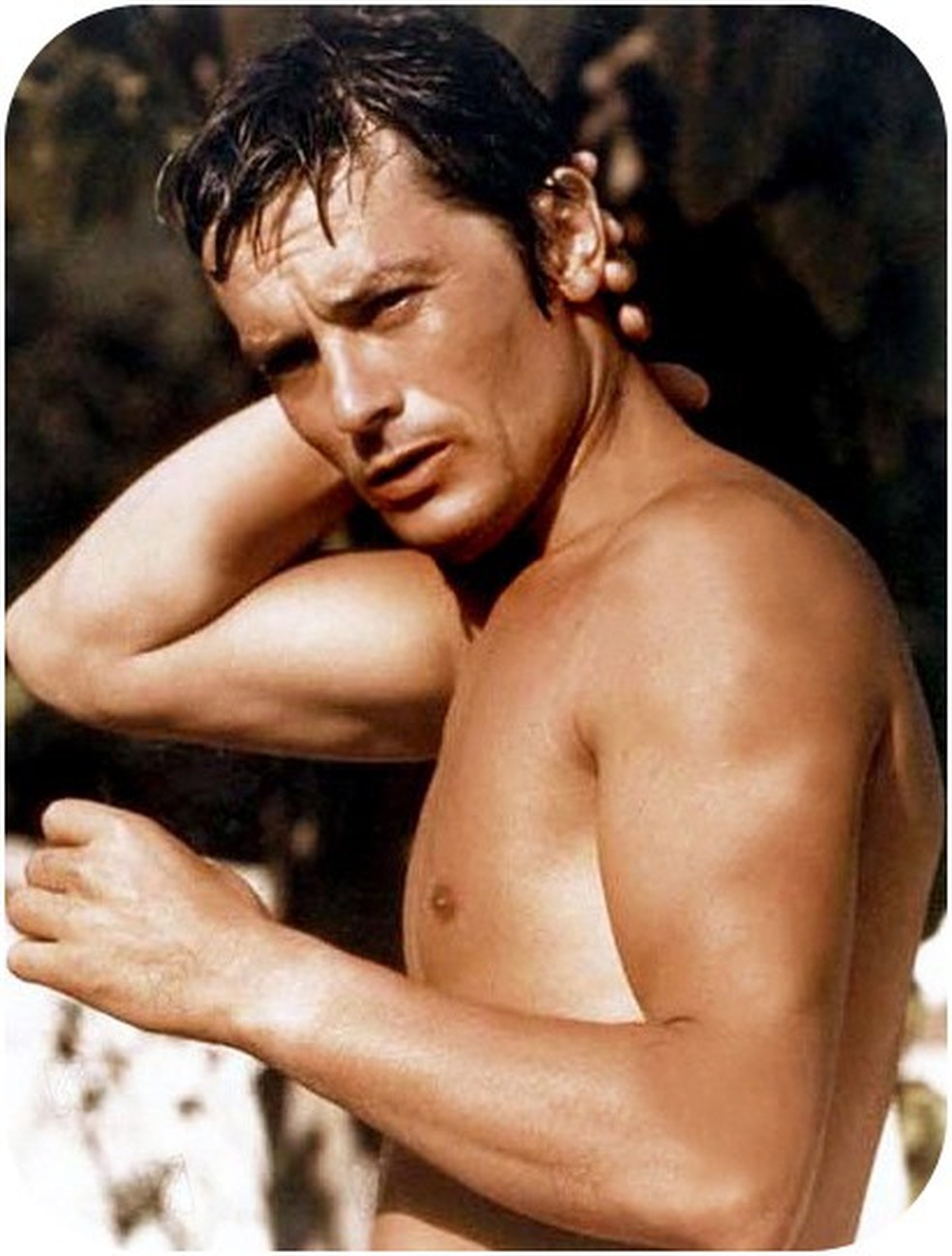 Alain Delon no longa "A piscina", de Jacques Deray, em que contracena com Romy Schneider e Jane Birkin — Foto: Divulgação