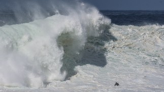 Nazaré é aqui: geógrafo explica o que está causando as ondas gigantes ...