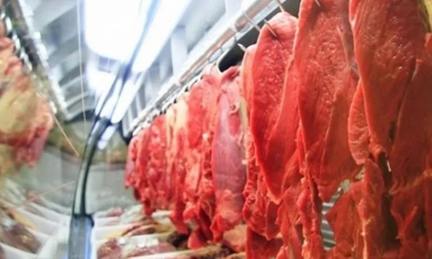 Frigoríficos preveem queda de 35% nas vendas de carne à China, e dão férias coletivas para ajustar produção