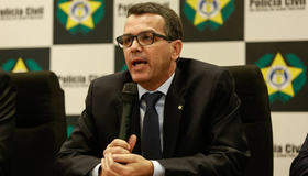 Delegado preso pede a Moraes para prestar depoimento à PF