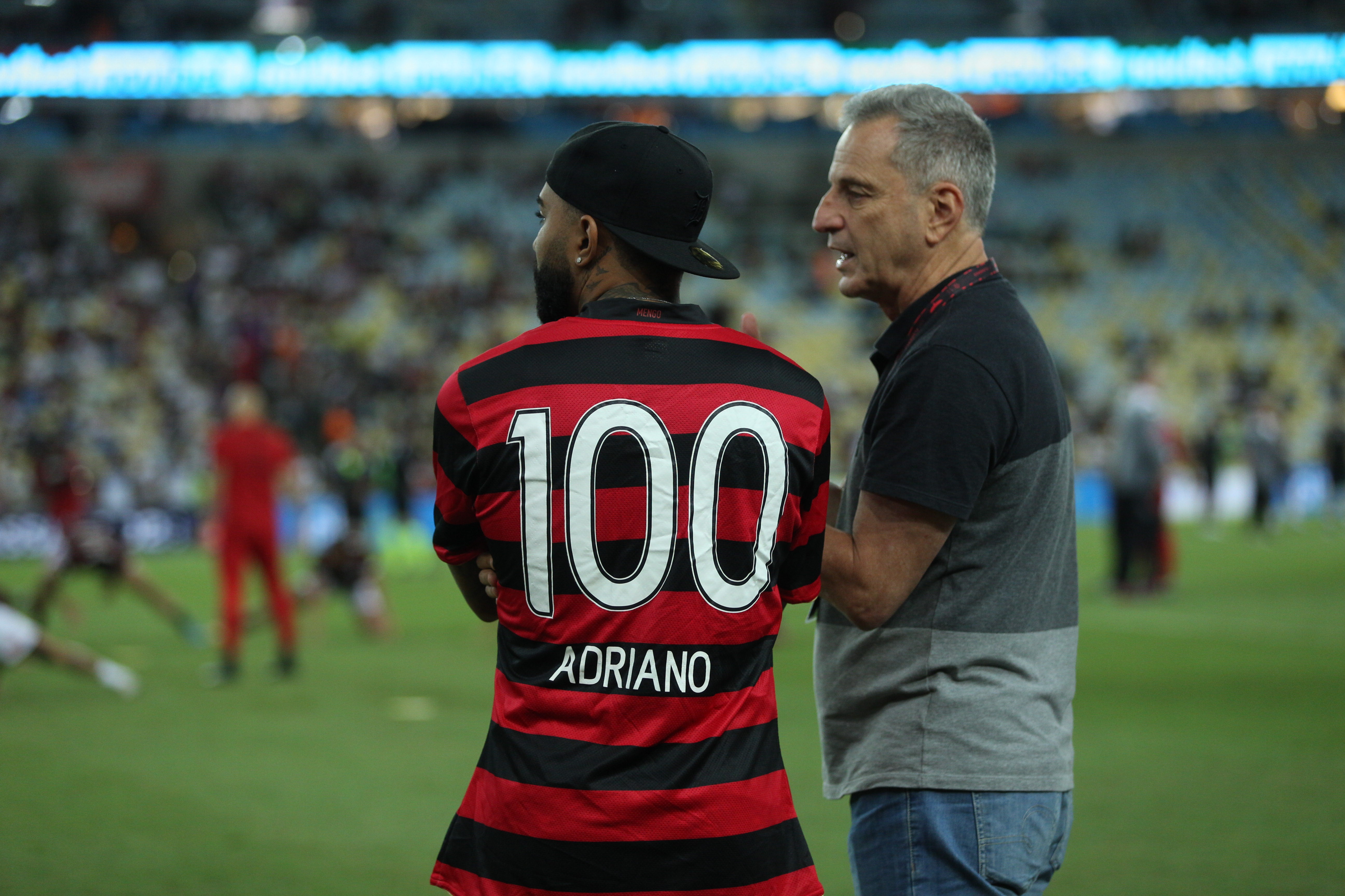 Flamengo vira página sobre Gabigol e adeus tem clima de indiferença: 'Hoje só falo de título', diz Landim