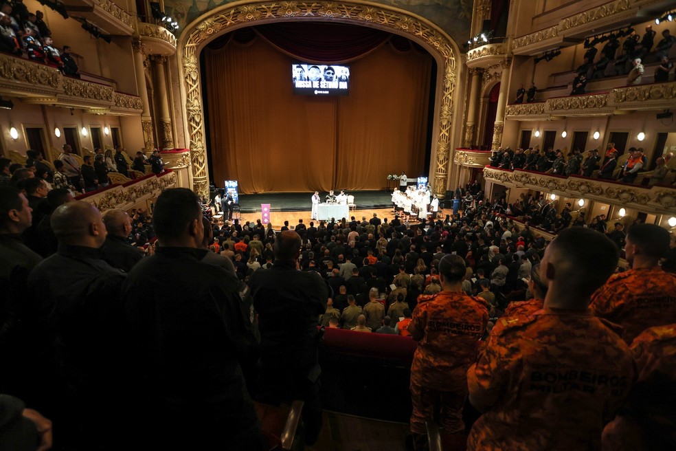 Missa que homenageou policias mortos em megaoperação — Foto: Divulgação/Gov RJ
