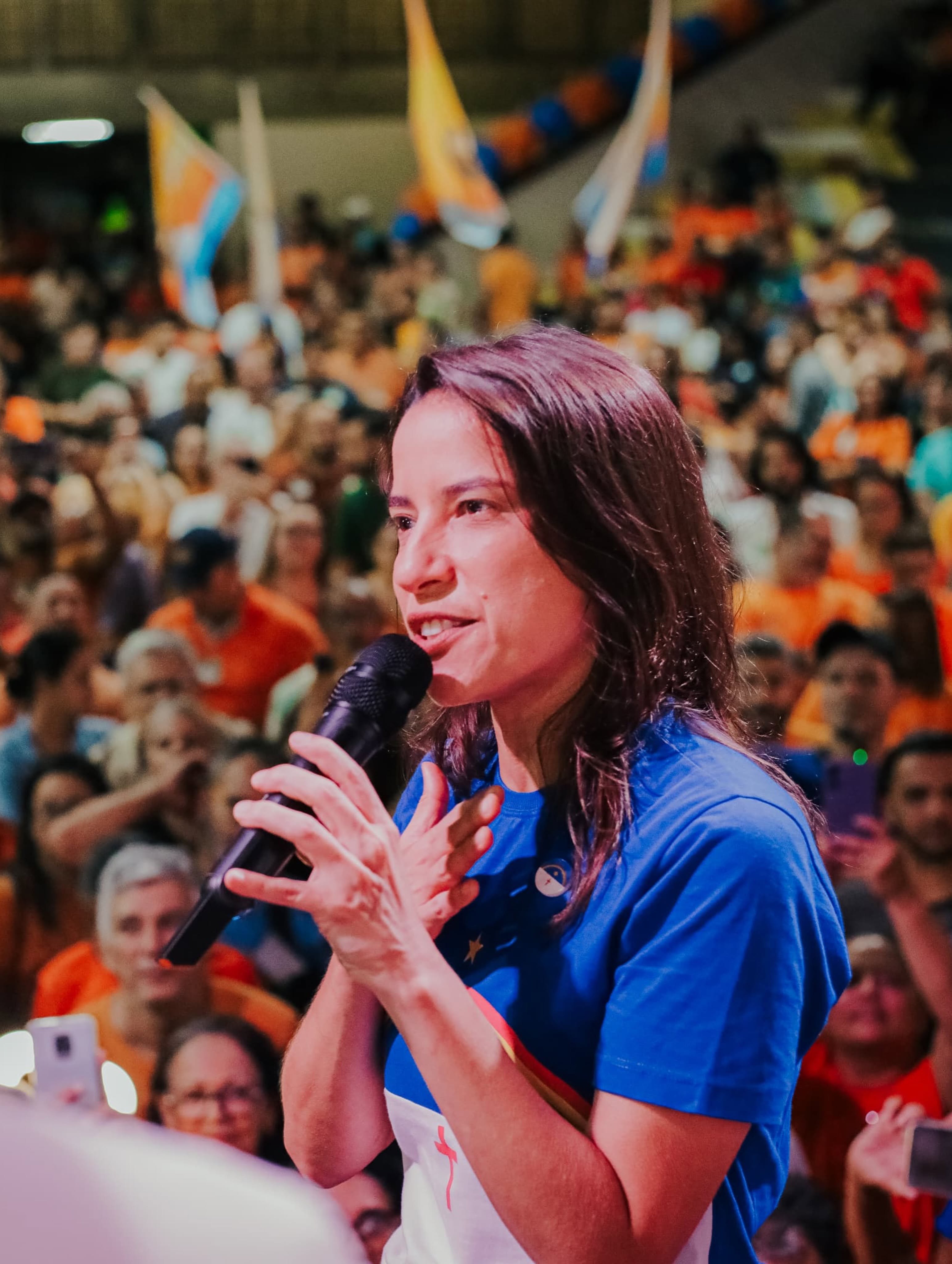 Lyra registra boletim de ocorrência após cartaz crítico a ela em PE citar morte de marido; Campos cobra investigação - QTU Questões do Universo
