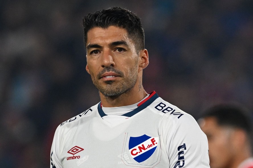 Suárez é contratado pelo Nacional do Uruguai e deve enfrentar clube  brasileiro na Sul-Americana