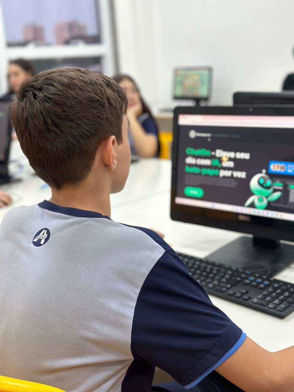 Alunos do Adventista da Tijuca utilizam IA para criar conteúdos didáticos e promover interação entre as turmas — Foto: Divulgação