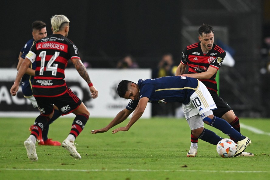 Análise: Trocas de Tite não funcionam e Flamengo empata em estreia na ...