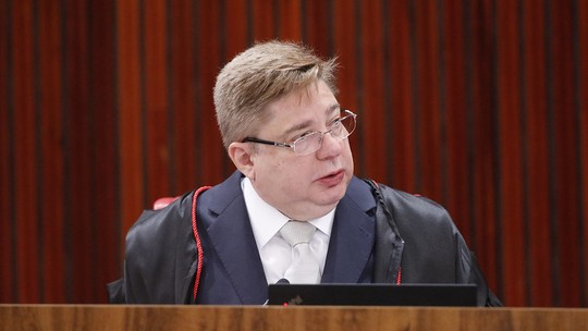 Ministro do TSE aceita recurso de Bolsonaro e Braga Netto e reverte segunda condenação pelo Sete de Setembro