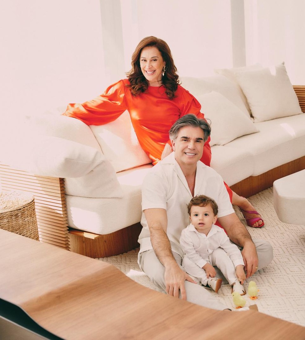 Claudia Raia, Jarbas Homem de Mello e o filho, Luca — Foto: Divulgação