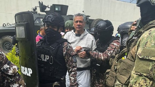 Ex-vice-presidente do Equador pede ajuda ao Brasil: 'estou na pior prisão'