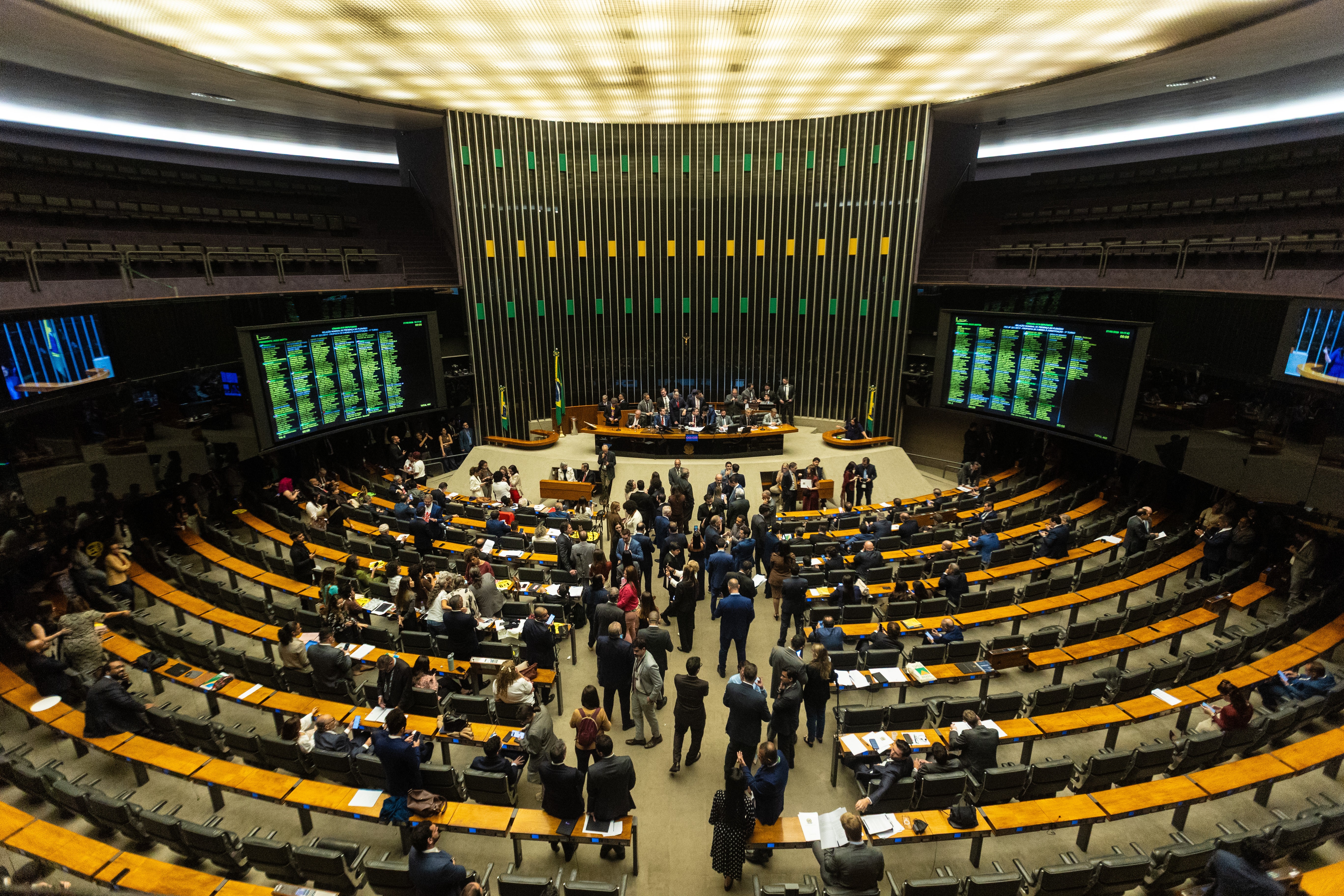 Em ano eleitoral, Câmara gastou R$ 40 milhões para divulgar 