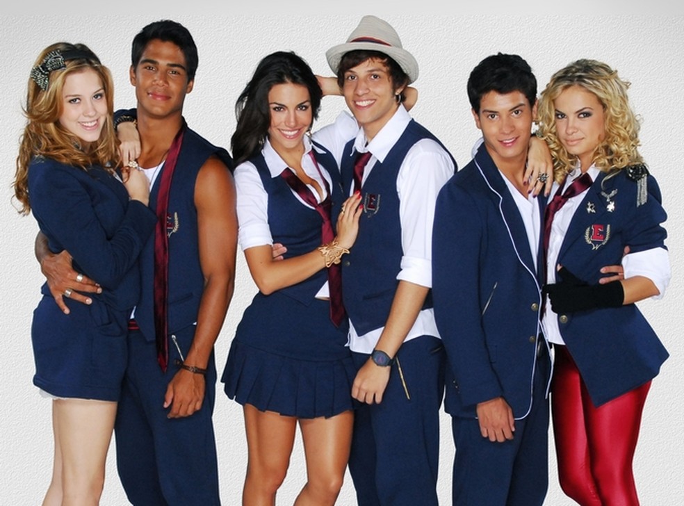 Elenco da novela "Rebeldes" — Foto: Divulgação