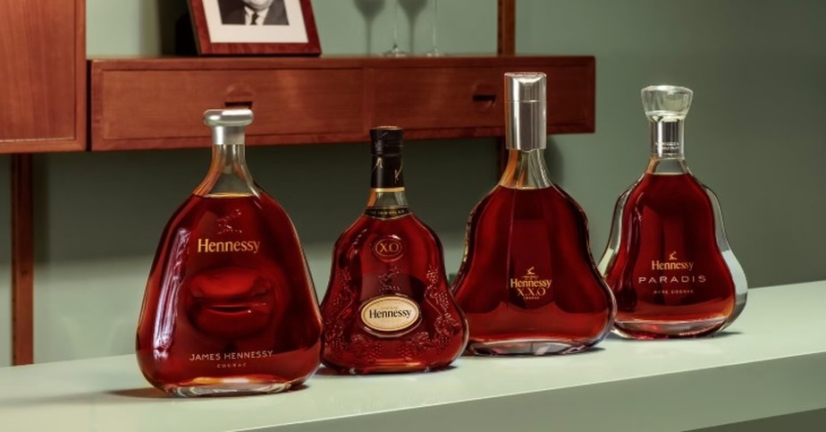 ⭐︎Hennessy・Camus・Chatelain⭐︎ Funcionários da Hennessy fazem greve contra planos da empresa