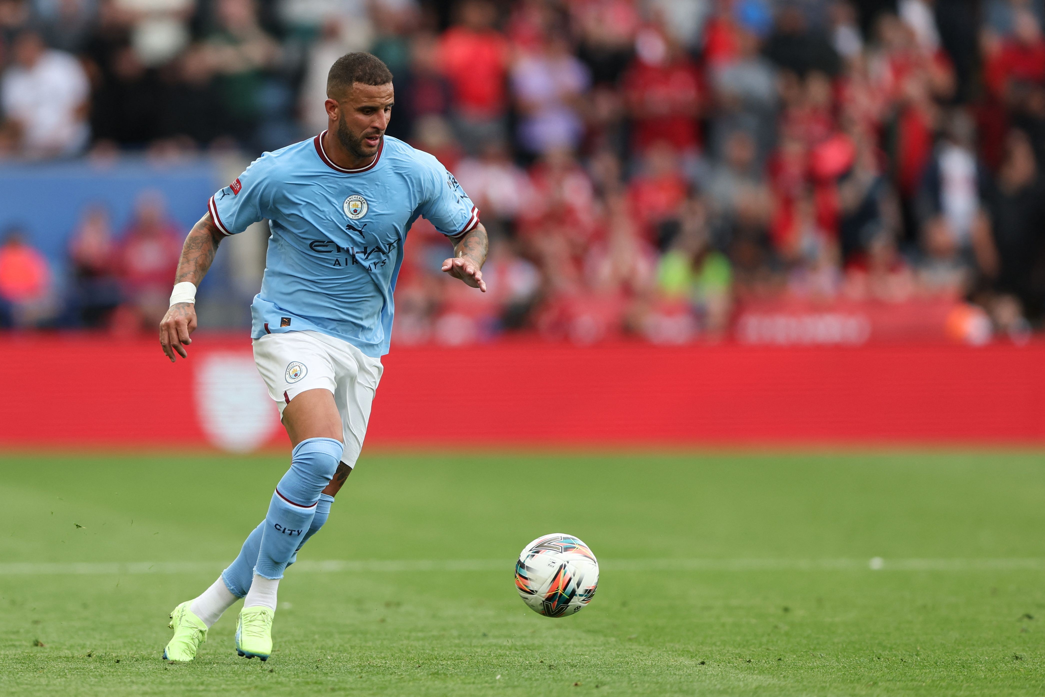 Kyle Walker admite que pode apagar tatuagem caso Manchester City perca títulos por punição