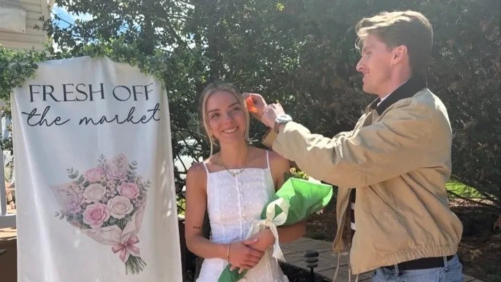 Image for Noiva sofre AVC momentos antes de entrar na igreja e interrompe casamento nos EUA
