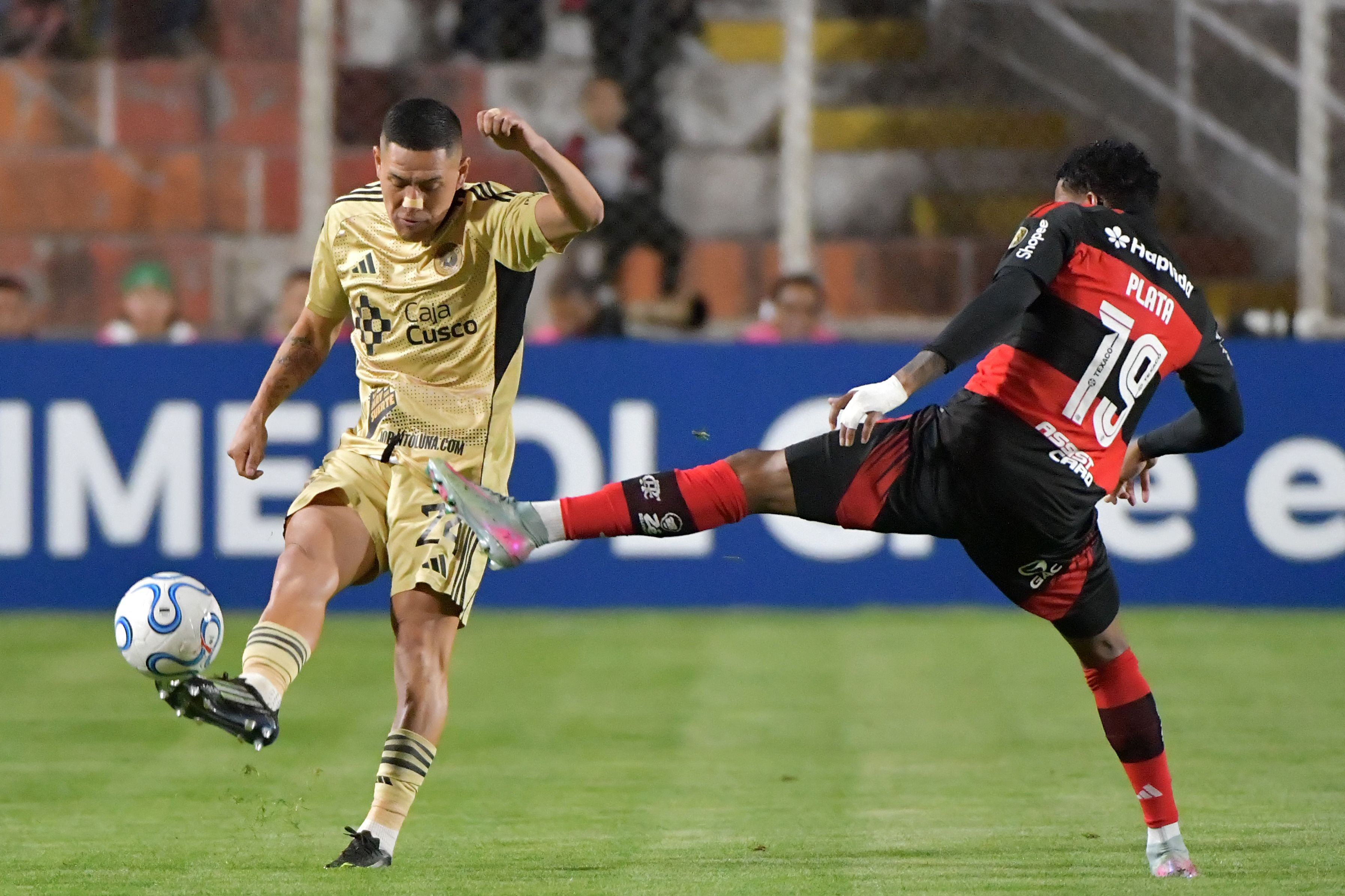 Libertadores: VAR de jogo do Flamengo marcado por polêmicas fica fora da 2ª rodada; árbitro vai apitar Peñarol x Platense